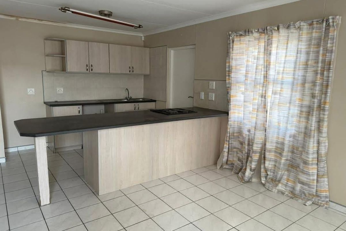 Townhouse For Sale Tamariskia Swakopmund - Photo 3