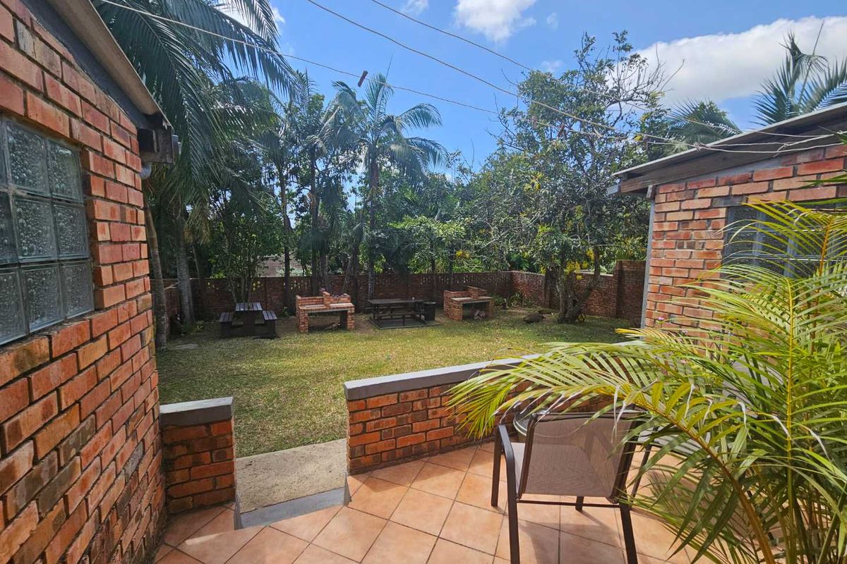 1-bedroom apartment nestled within the serene heart of St Lucia, a haven within the iSimangaliso Wetland Park World Heritage Site. - Photo 3