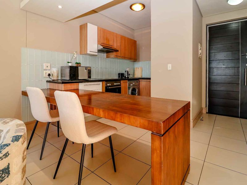 Upmarket Apartment Fully Furnished and Equipped! - Photo 4