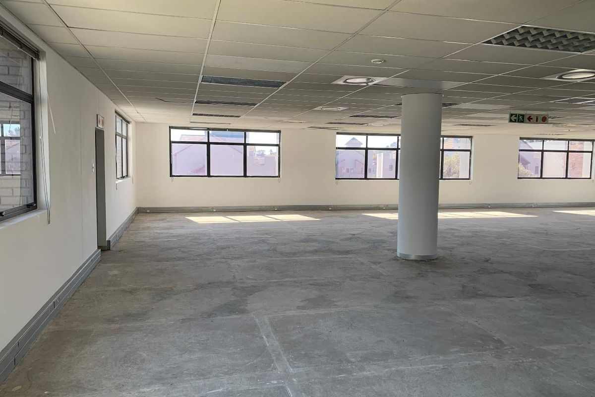 329m2 Office Space To Let at 11 Naivasha Road, Sunninghill - Photo 5