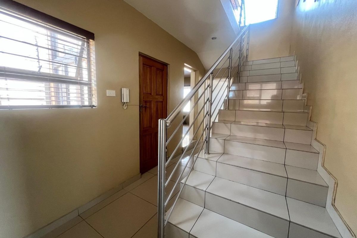 House For Sale in South Crest, Alberton - Photo 5