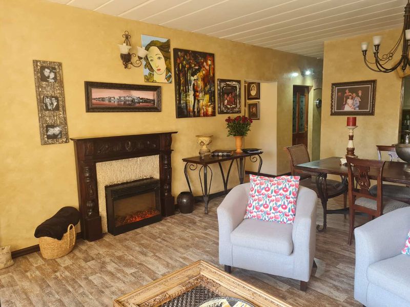 BEAUTIFUL BOTTOM STACK UNIT WITH LOTS OF EXTRAS - Photo 5