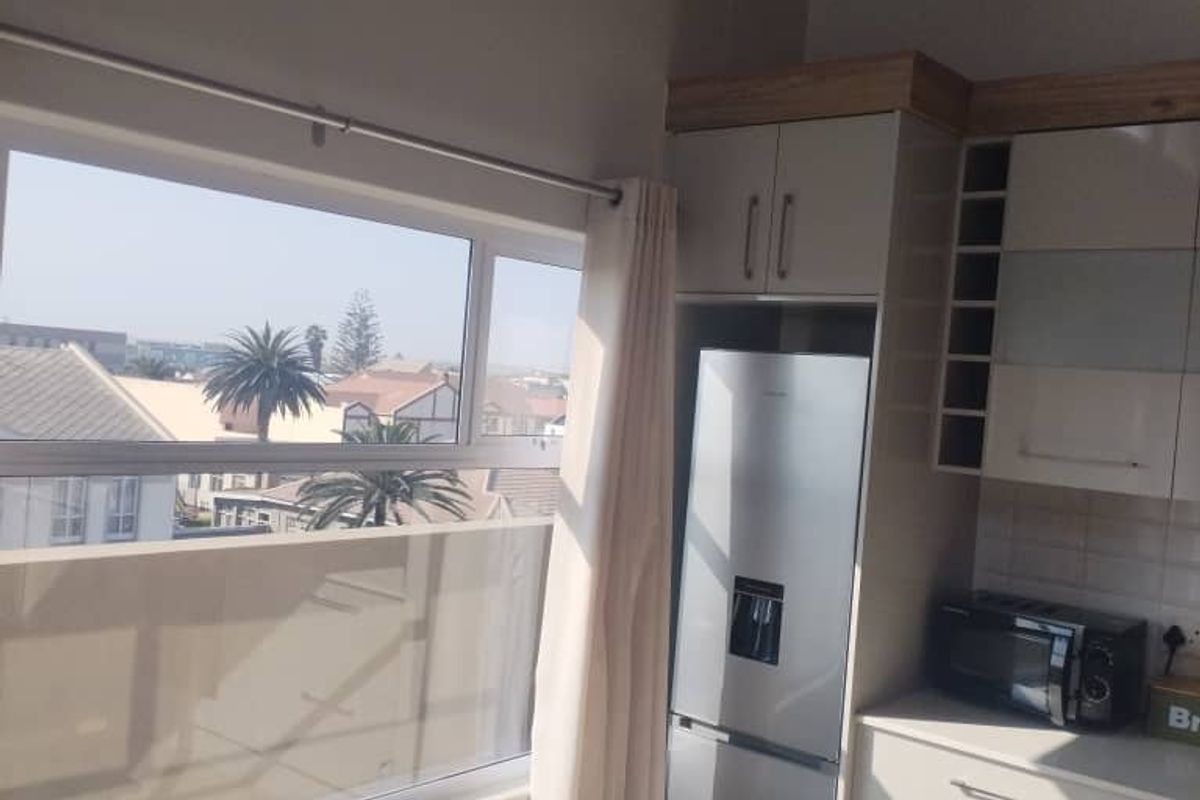 For Rent Furnished Penthouse Swakopmund - Photo 3