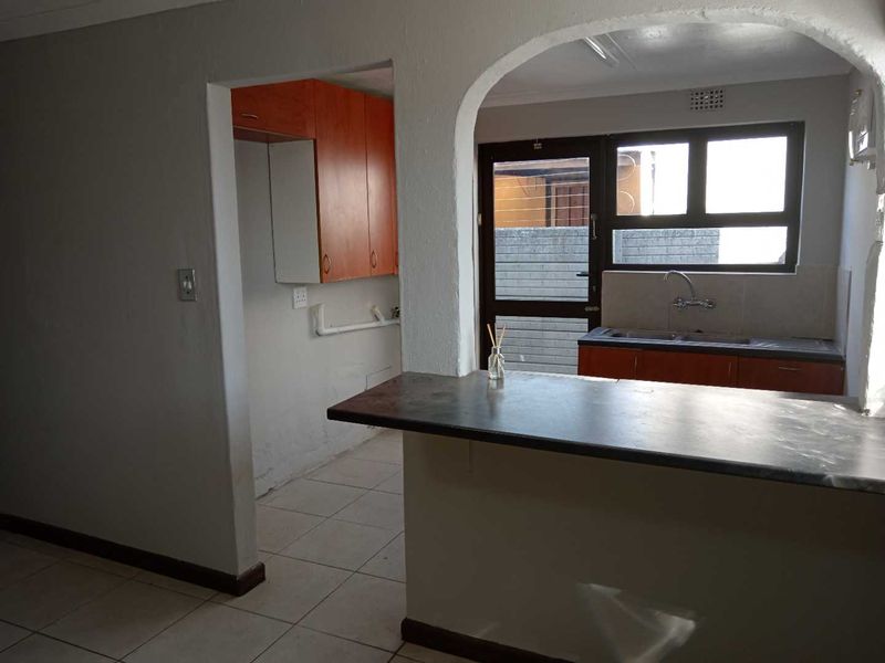 Kraaifontein-2 Bedroom House-TO LET-REALTYATLAS - Photo 6