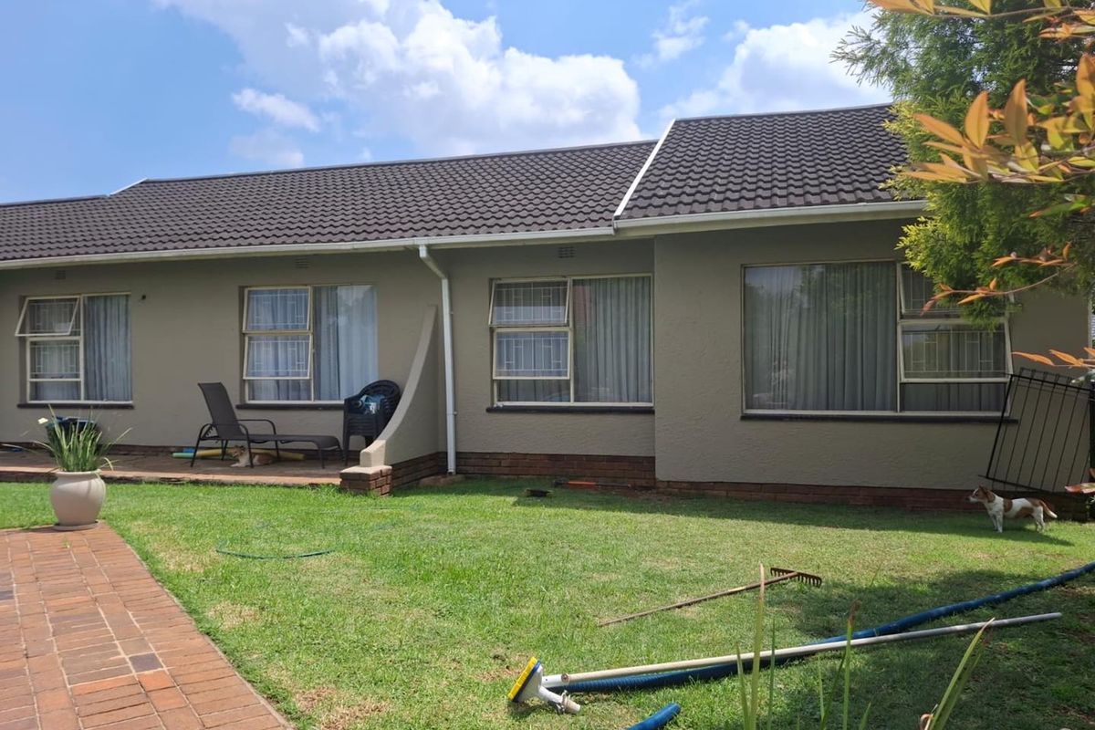 House for Sale in Boksburg Groeneweiide - Photo 3