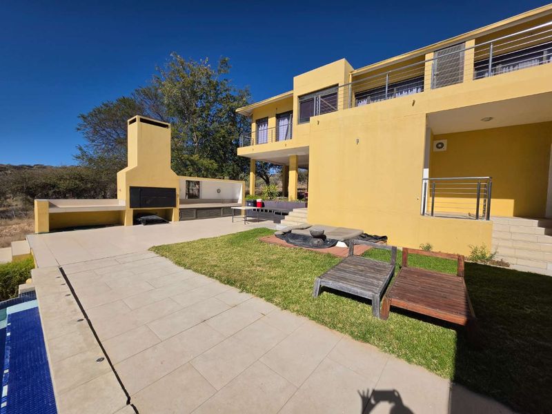 6 Bedroom Mansion in Herboth's Blick - Photo 2