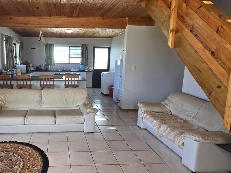 Sunshine, Space and Sea-breezes - Franskraal Style. - Photo 6