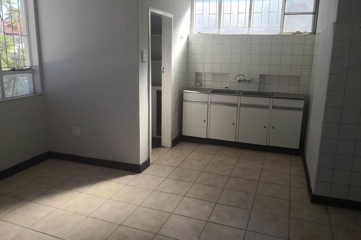OFFICE BUILDING - FOR SALE - CBD - Photo 2