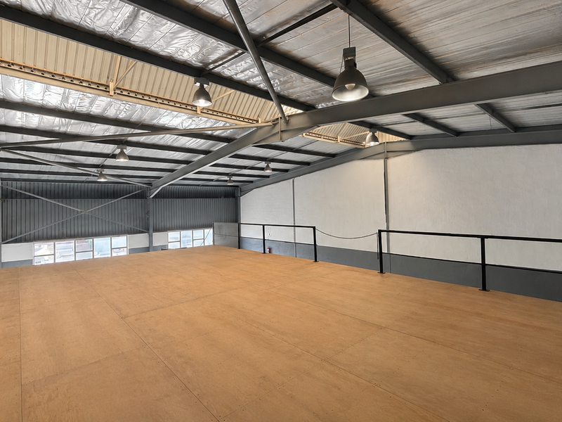 Versatile Warehouse / Industrial Unit to Let, Westmead - Photo 10