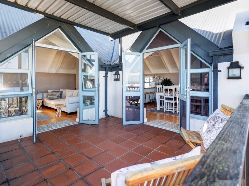 Charming Kingshaven townhouse with stunning views - Photo 7