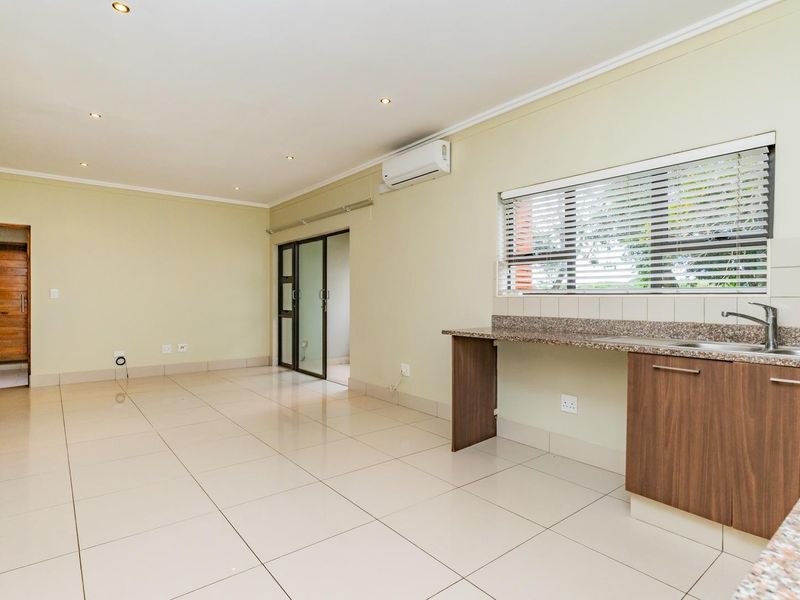 2 Bedroom Apartment for sale in Umhlanga Ridge - Photo 9