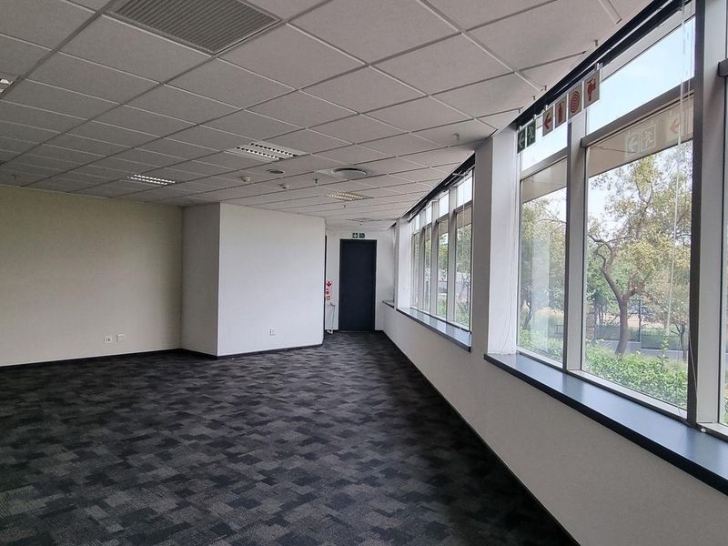 4 542m2 Waterfall City Midrand Office Block For Sale - Photo 6