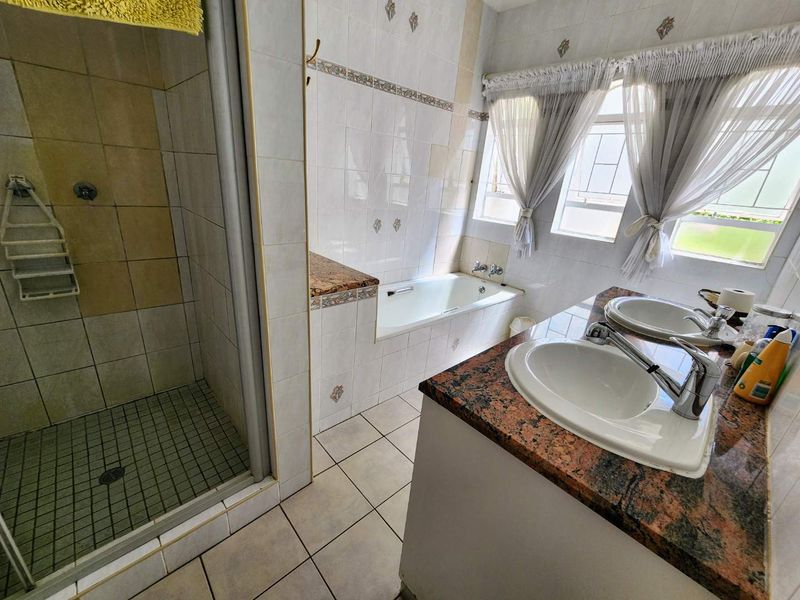 Fully Furnished Guesthouse Zoned for Special Use Near Embassies - Photo 9