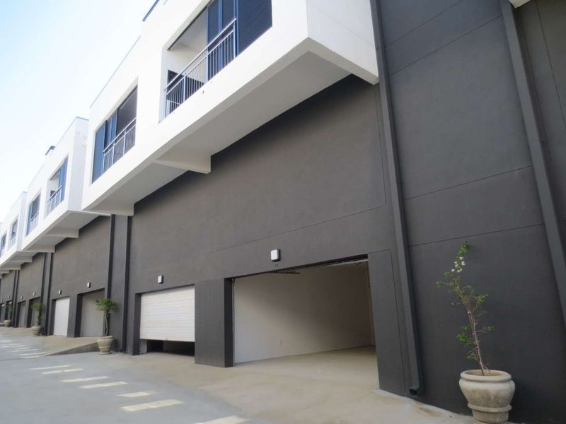 Live central. Live stylish. Live smart. - Photo 10