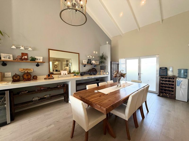 Modern and elegant 3-bedroom Home in Meersig - Photo 2