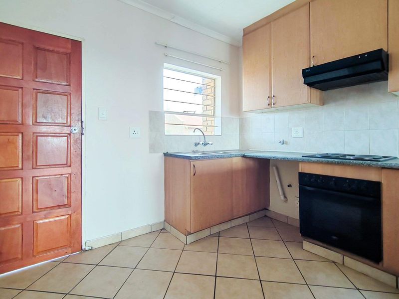 Perfect 2Bedroom 1st floor apartment! - Photo 6