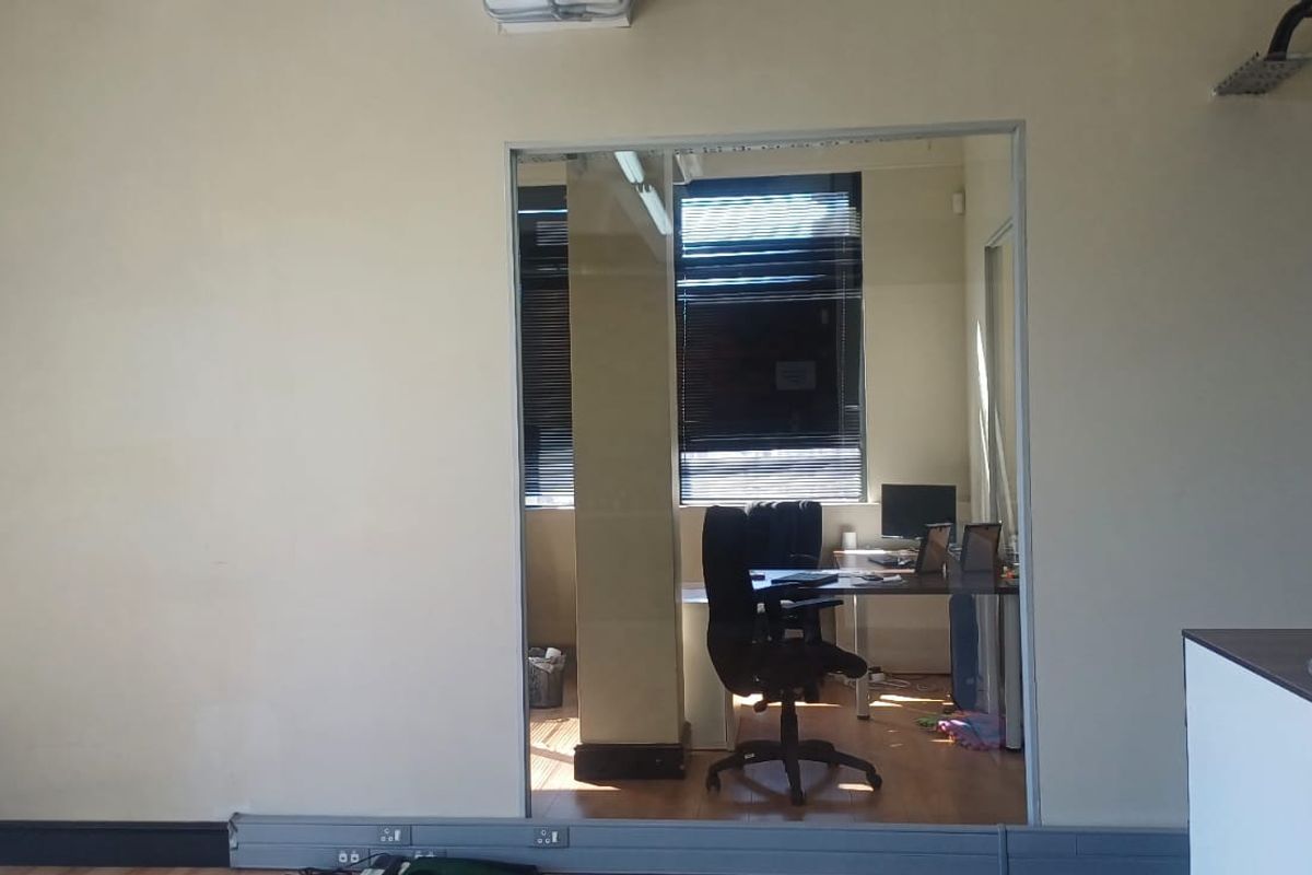 Spacious and Inviting Office Space available - Photo 4
