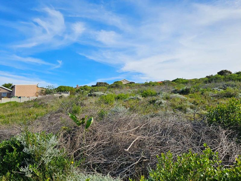 Large stand with partial sea views. - Photo 5