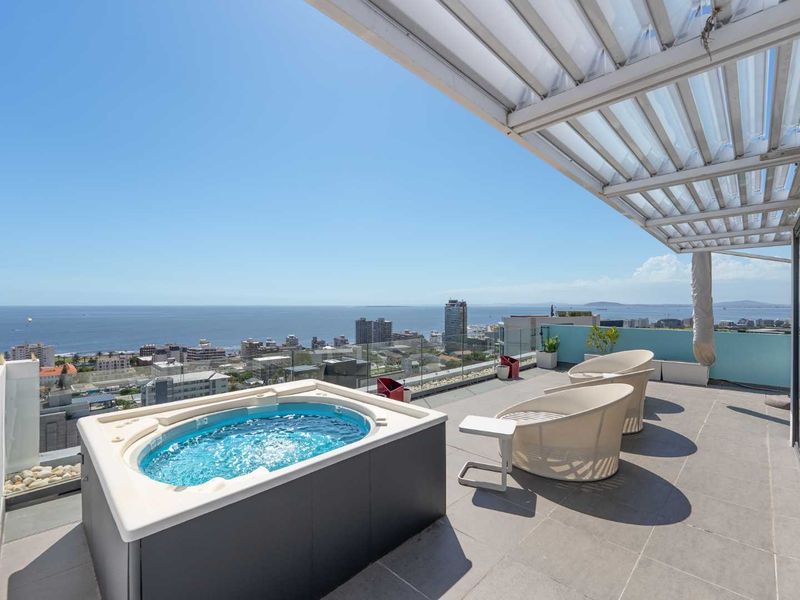 Above Sea Point. Above Everything. - Photo 3
