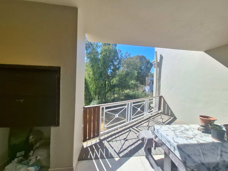 North-Facing Lock-Up & Go Gem in Ludwigsdorf! - Photo 7