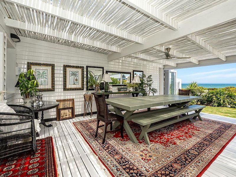 WHERE LUXURY MEETS THE OCEAN - Photo 6