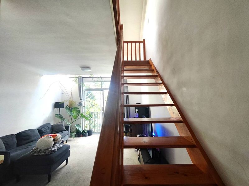 1 bedroom loft style apartment in Plumstead - Photo 7