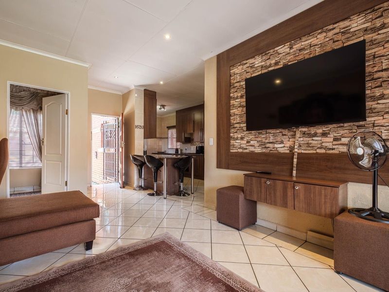 Neat & Tidy - Two-By-Two-By-Two - Monavoni Centurion - Photo 3