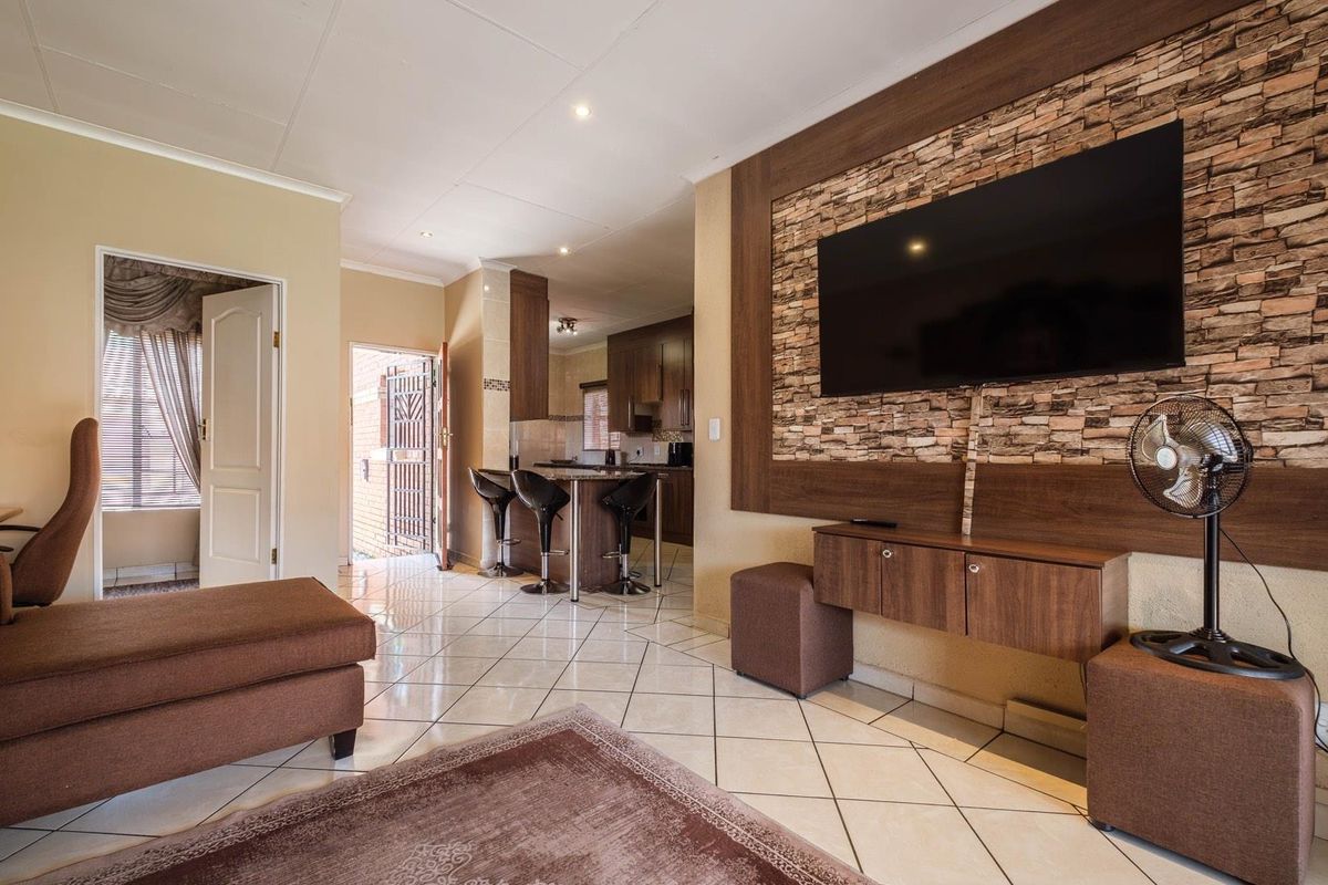 Neat & Tidy - Two-By-Two-By-Two - Monavoni Centurion - Photo 3