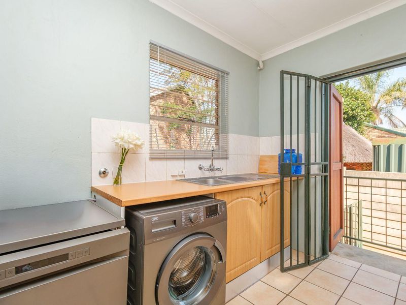 Calling all investors. - Photo 4