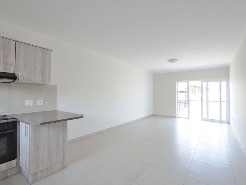 2 BEDROOM APARTMENT FOR SALE IN ROCKY CREST - Photo 3