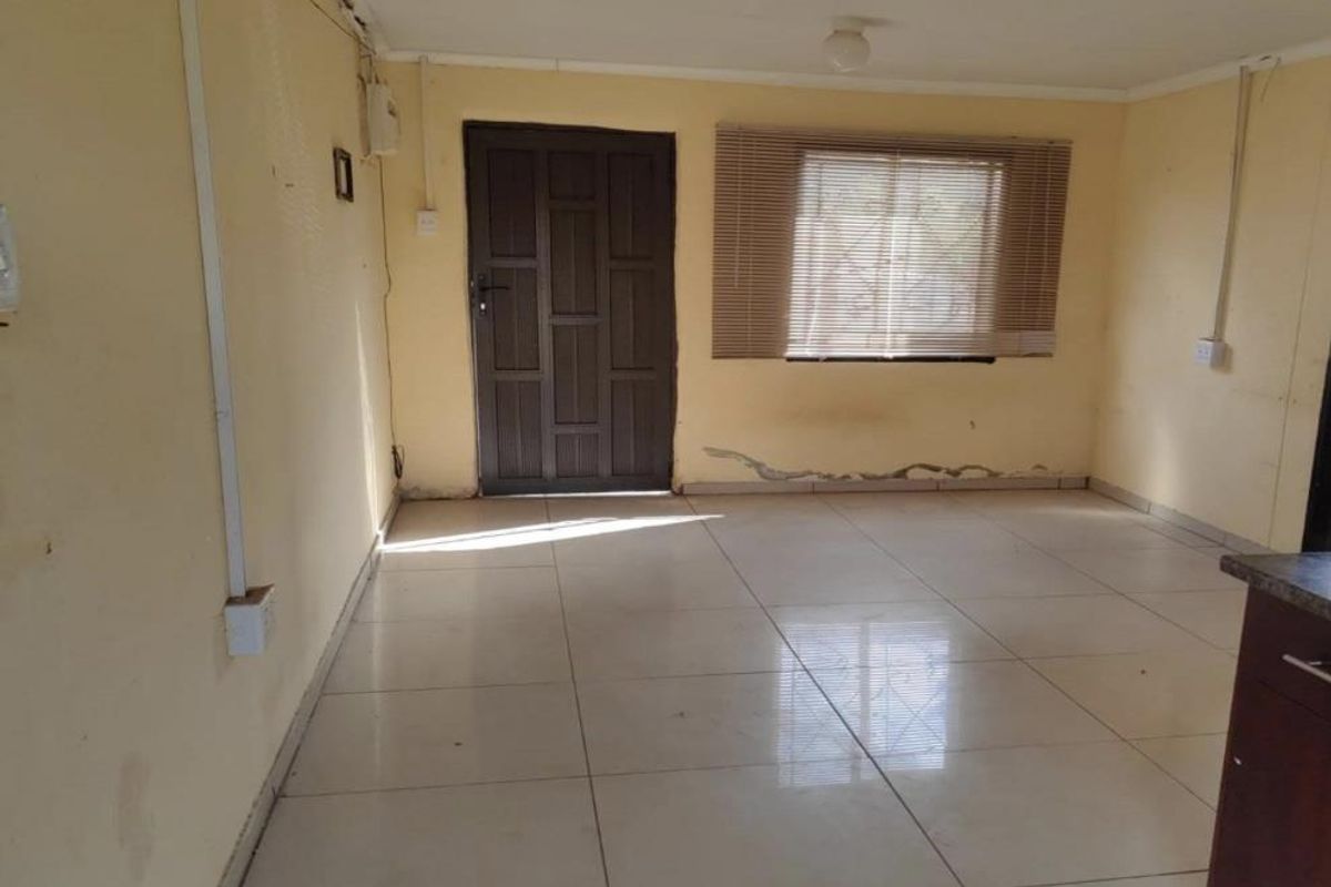 Priced to Sell! 2-Bedroom Home with Big Yard & Future Potential - Photo 5
