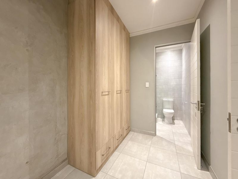 I Q Brooklyn - Modern 1 Bed, 1 Bath Apartment | Available Immediately - Photo 10
