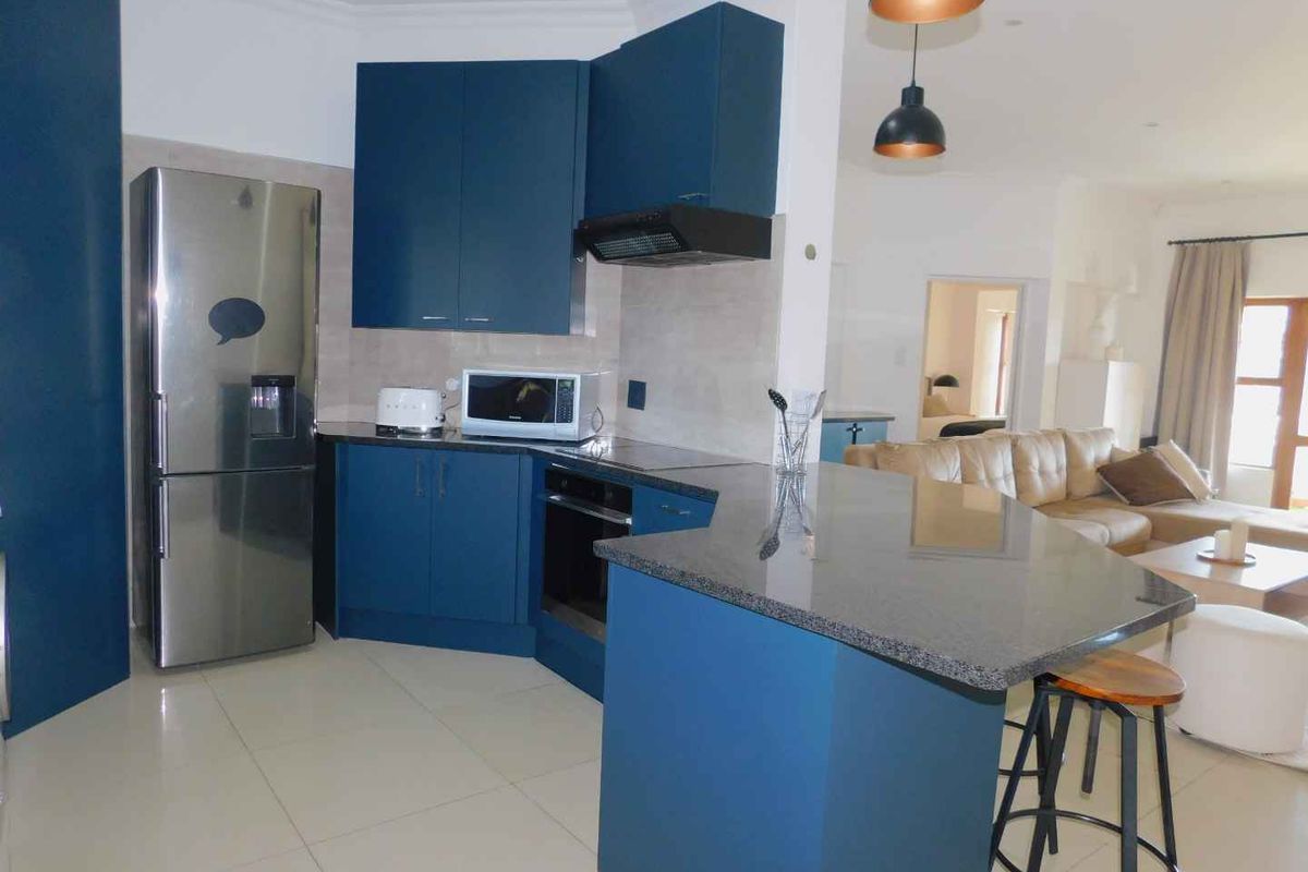 2 bedroom fully furnished apartment in Bryanston - Photo 4