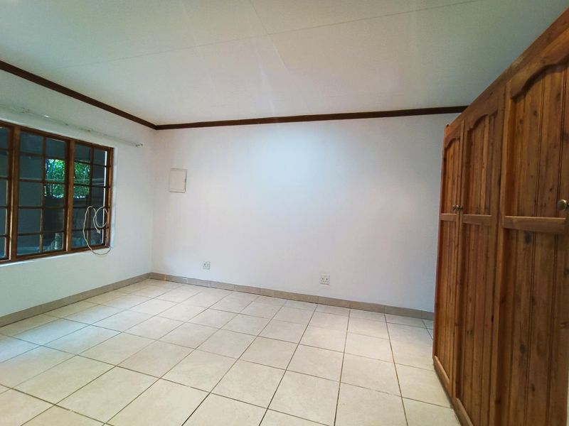 Hidden Duet with a Townhouse Feel — No Levies - Photo 10