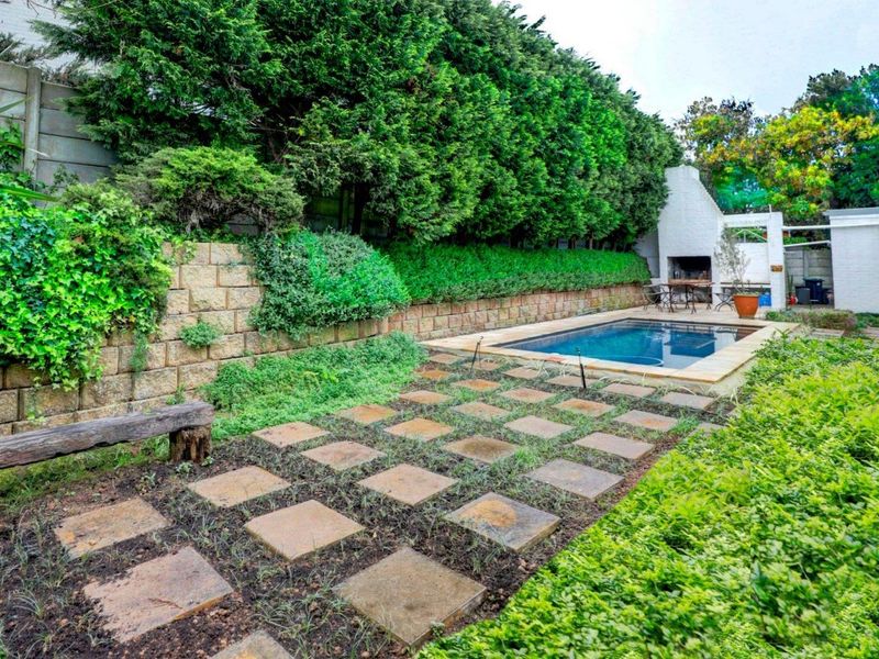 Surround yourself with character and style! - Photo 7