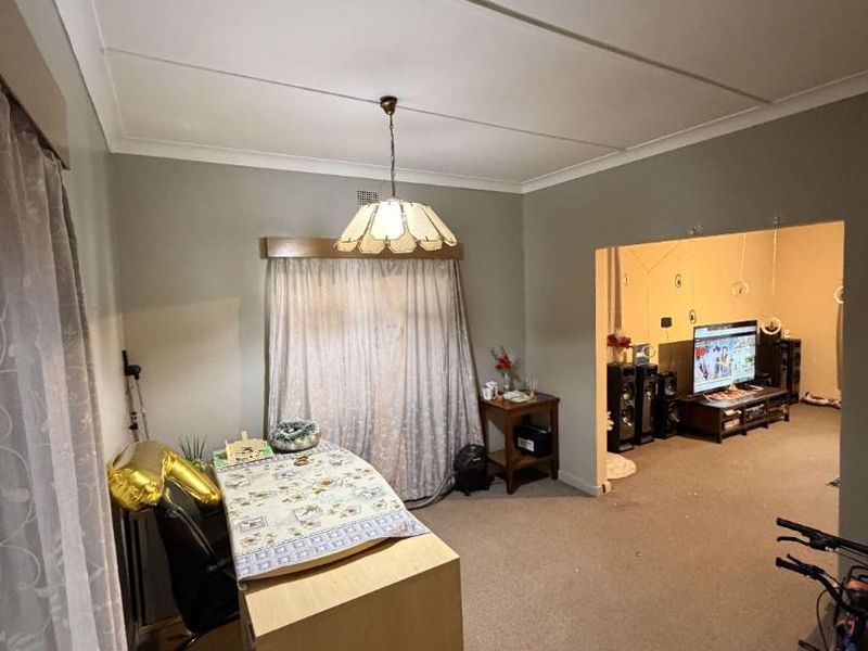 Investment Property with 5 Bachelor Flatlets - Photo 6