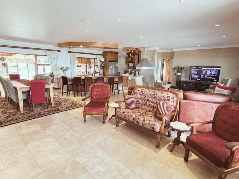 A Private Coastal Sanctuary | Where Luxury, Space & Family Comfort meet - Photo 9