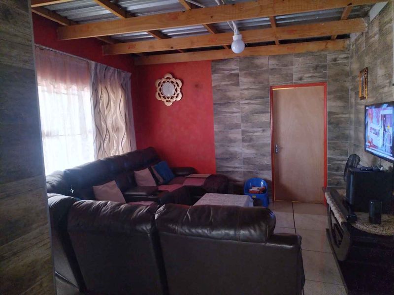 1 bedroom house for sale in Soshanguve South - Photo 7