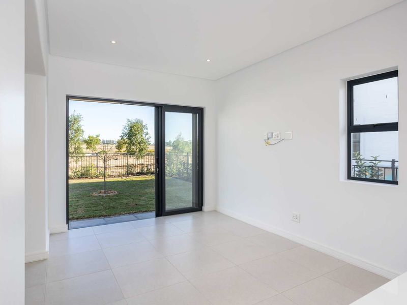 Modern and Secure Three-Bedroom Family Home with an Outdoor Lifestyle in Paarl Valleij Lifestyle Estate & Farm - Photo 6