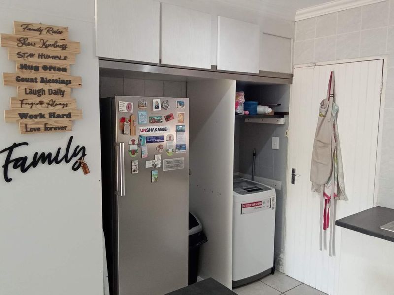 FOR YOUNG FAMILY OR INVESTOR - Photo 5