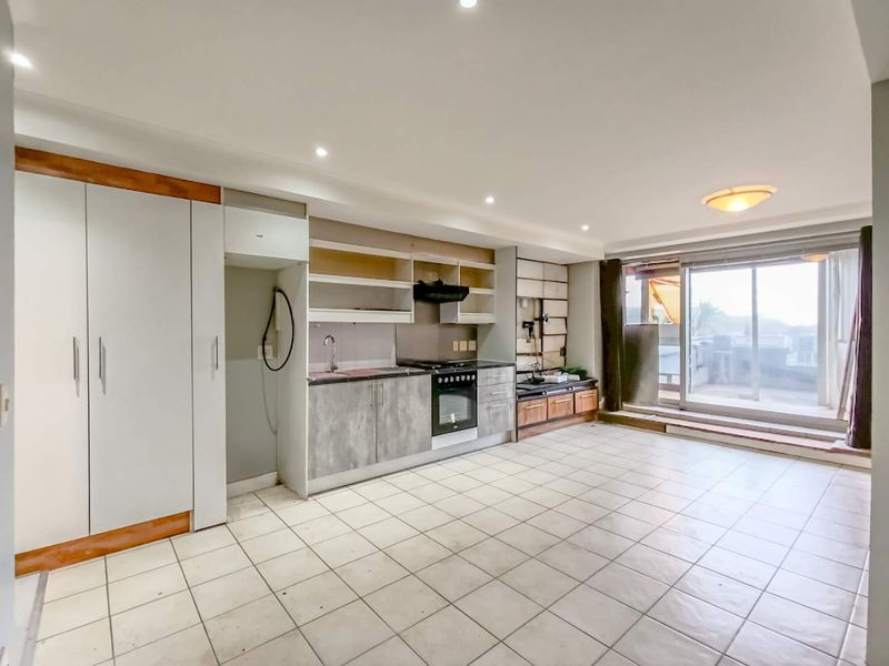 Inviting 1 Bedroom Apartment for sale in Liberty Grande - Photo 5