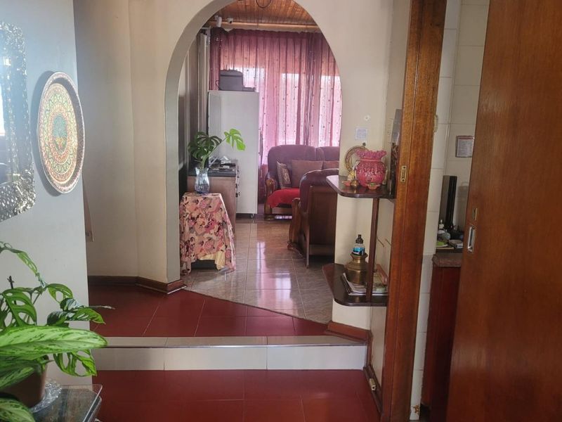 Spacious Family Home with Flatlet in Durban - Photo 8