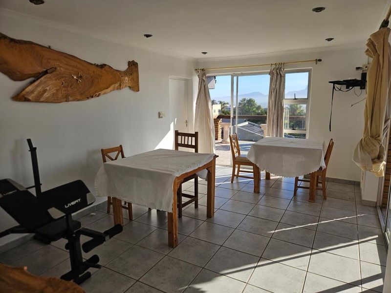 **Cozy 1-Bedroom Unit in Shared Home – Ideal for Single or Couple** - Photo 6