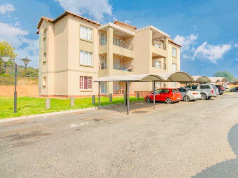 3 Bedroom ground floor apartment - Photo 9