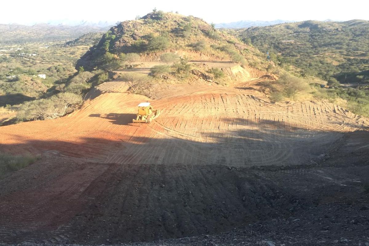 Escape to nature with this stunning 5-hectare plot offering breathtaking 360° views of Nuabamis! - Photo 2