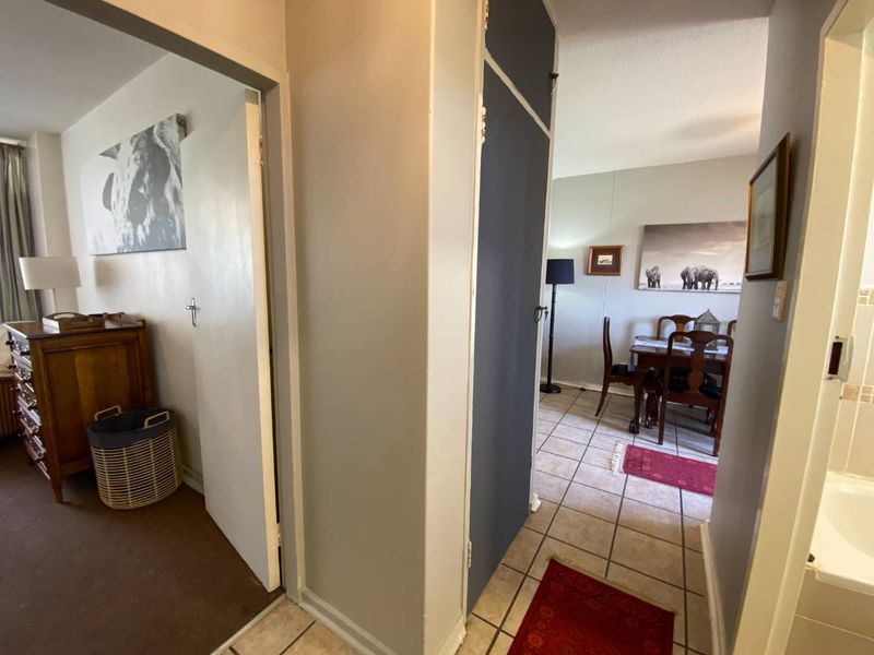 Spacious 1.5 Bedroom Apartment in Well-Maintained Complex - SOLE MANDATE - Photo 9