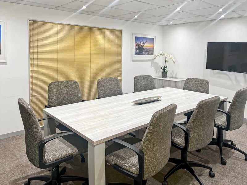 Open plan office space for 15 persons in Regus Pietersburg, Limpopo - Photo 4