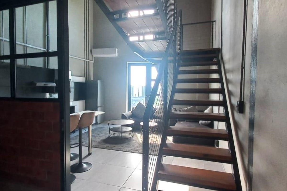 Spacious 2-Bedroom Apartment with Style - Photo 5