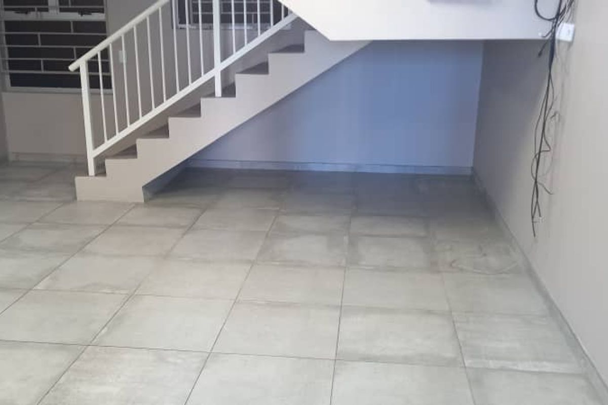 Investment Property -  A Grade Office Unit For Sale - Klein Windhoek - Photo 2