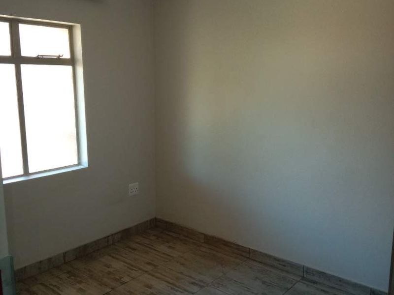 TWO BEDROOMS APARTMENTS IN PHILLIPNEL PARK,PRETORIA WEST - Photo 8